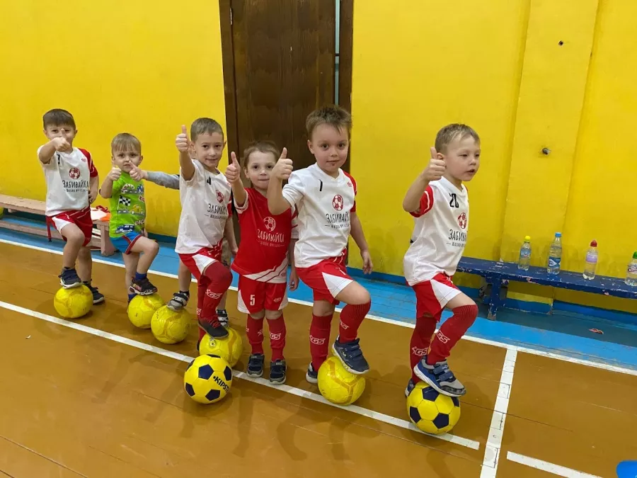 Футбольная секция для детей ЗабивайКа в Нижнем Новгороде: Детям, Тренер, Футбол, Игры,