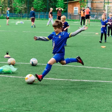 Футбольный клуб в Нижнем Новгороде "FOOTBALL MASTERS".