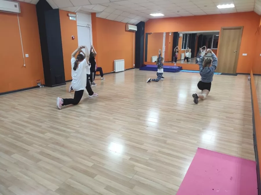 Академия Спорта Ирбис-НН в Нижнем Новгороде: Хореография, Акробатика, Студия,