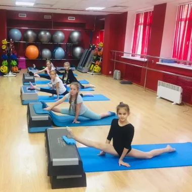Спортивная студия "Звездочка".