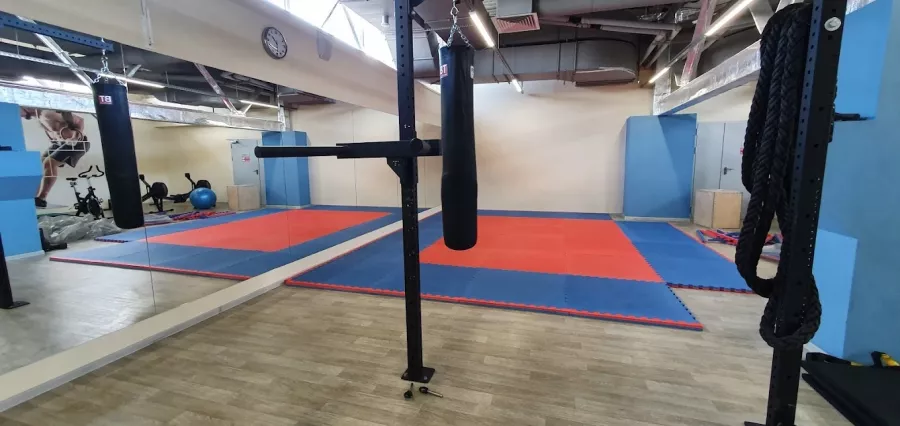 Бассейн в Нижнем Новгороде Fitness House в Нижнем Новгороде: Спортклуб, Тренажёрный Зал, Бассейн, Фитнес-Зона, Физическая Культура, Индивидуальные Занятия,