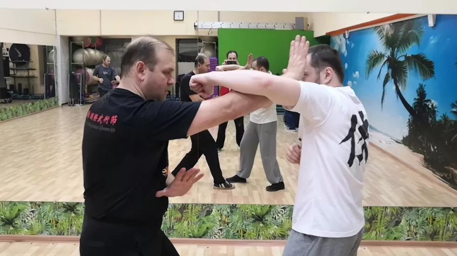 Школа боевых искусств ТИГР в Нижнем Новгороде: Боевые Искусства, Единоборства, Комплексные Тренеровки, Самооборона, УШУ, Цигун, Индивидуальные Тренеровки, Групповые занятия,