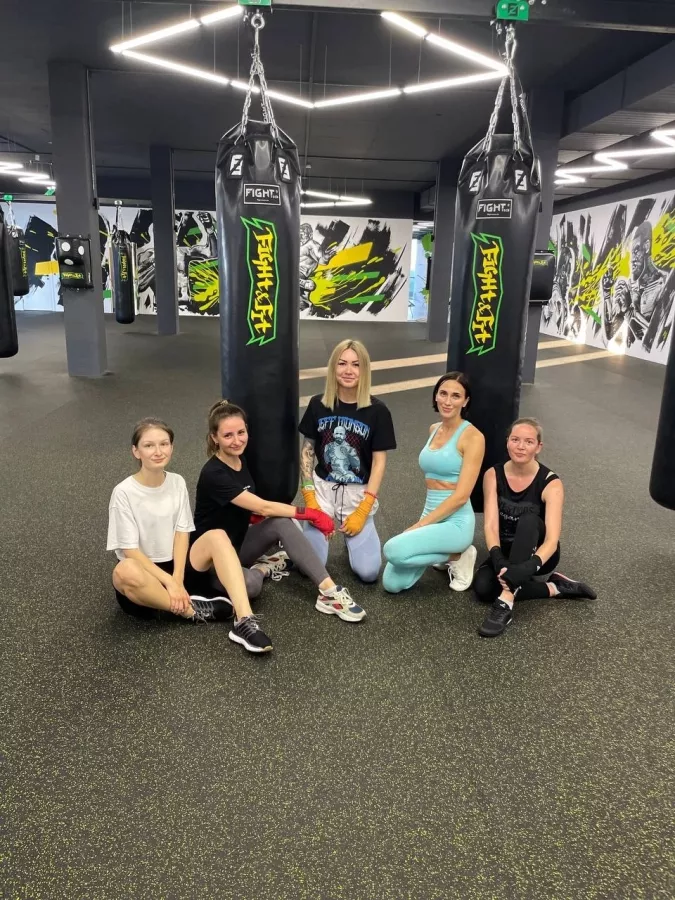 Клуб единоборств Fight&Fit в Калининграде: Единоборствам, Тайский бокс, Фитнес , Тренер, Чемпионы , Индивидуальные тренировки, Спарринги,