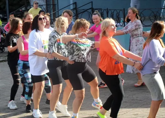 Фитнес-клуб "Zumba dom"