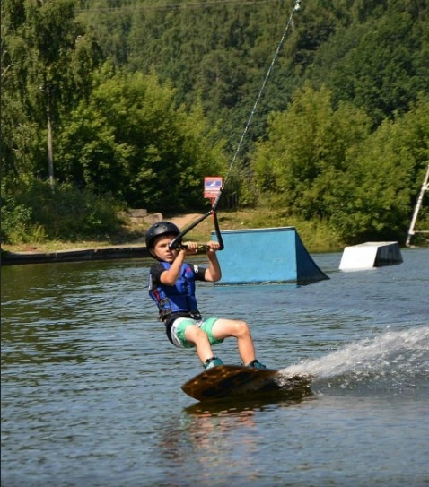 Wake park RED в Москве: Прокат оборудования, Вейкборд, SUP борд, Катамараны,