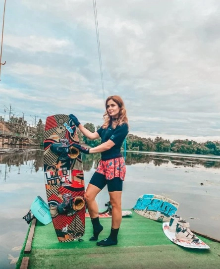 Wake-park DOLWAKE в Москве: Вейкборд, Водные Лыжи, Вейкскейт, Прокат оборудования , SUP-борды,