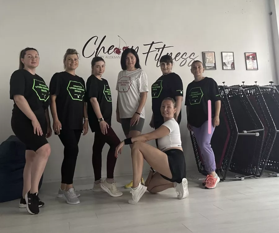 Студия растяжки Cherry Fitness в Калининграде: Джампинг, Танцы, Пилатес, Растяжка,
