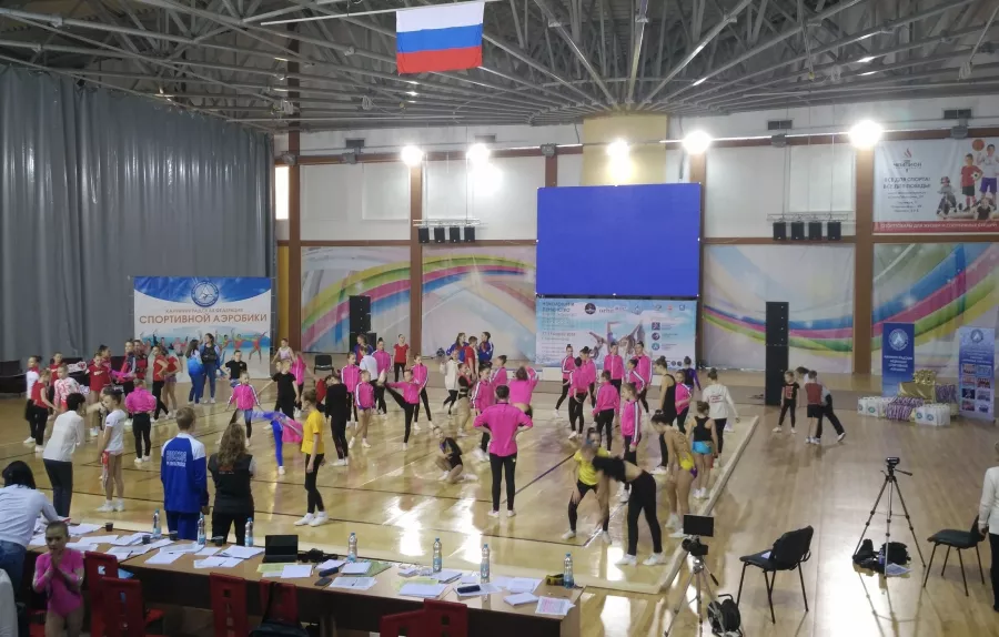 Аэробная гимнастика Реверанс в Калининграде: Спортивная аэробика, Гимнастика, Аэробика, Танцы , Движение , Гибкость,