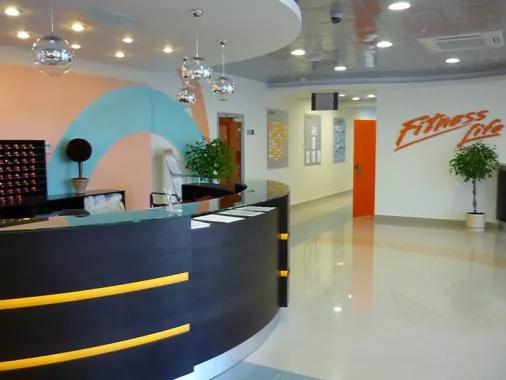 Фитнес-клуб "Fitness Life".