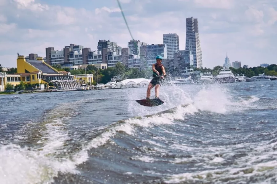 Water Club Maria в Москве: Аренда яхт, Аренда катера, Мероприятия на Воде, Вейкборд, Активный Отдых, Прогулки по Москве-реке,