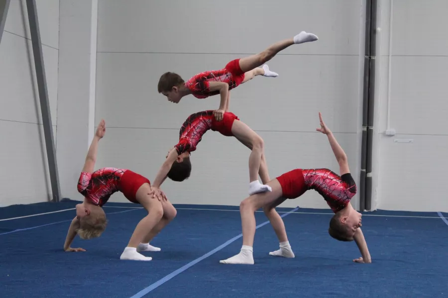 Центр спортивной акробатики в Калининграде: Развитие, Акробатика, Гимнастика, Хореография, Спорт,