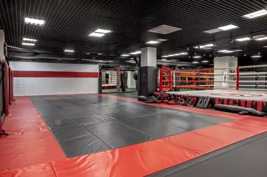 Клуб единоборств VizaSport в Новосибирске: Тренировка, Зал, Бокс, ММА, Фитнес,