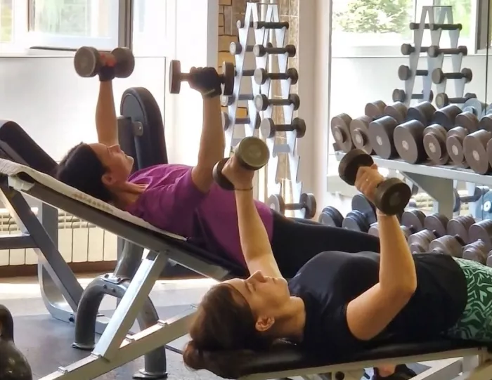 Тренажерный зал "NOVOSPORT".