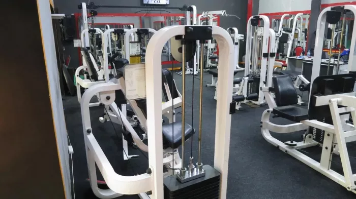 Фитнес-клуб "Fit1Life".