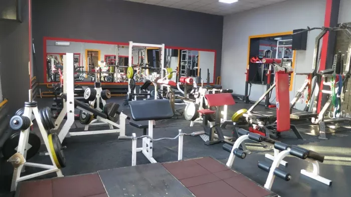 Фитнес-клуб "Fit1Life".