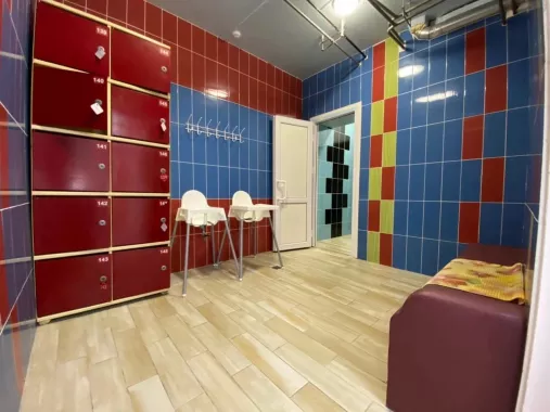 Семейный бассейн "Bassein Club".
