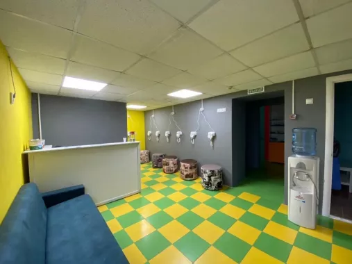 Семейный бассейн "Bassein Club".
