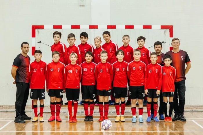 Футбольный клуб Центр  в  Новосибирске