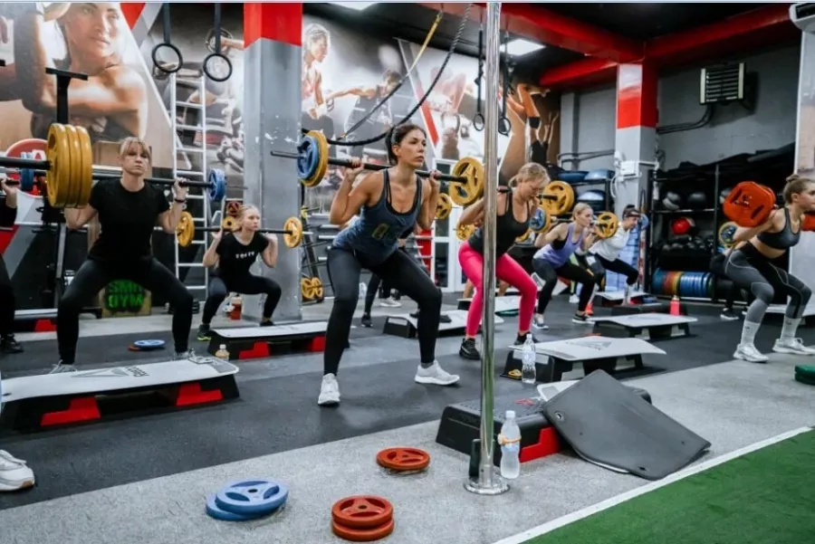 Фитнес-клуб StrongMan House в Владивостоке: Тренировка, Зал, Тренажерный зал, Фитнес,