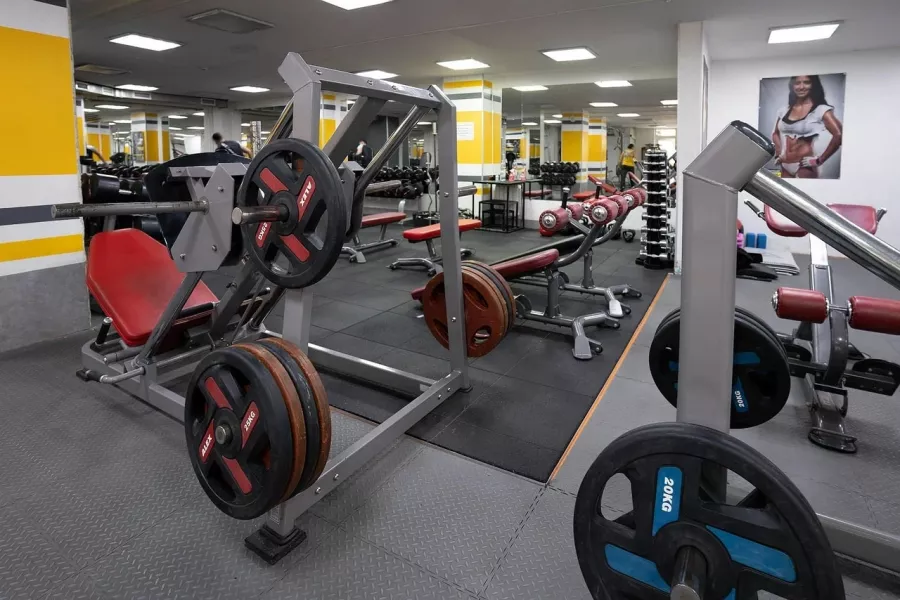 Фитнес-клуб StrongMan House в Владивостоке: Тренировка, Зал, Тренажерный зал, Фитнес,