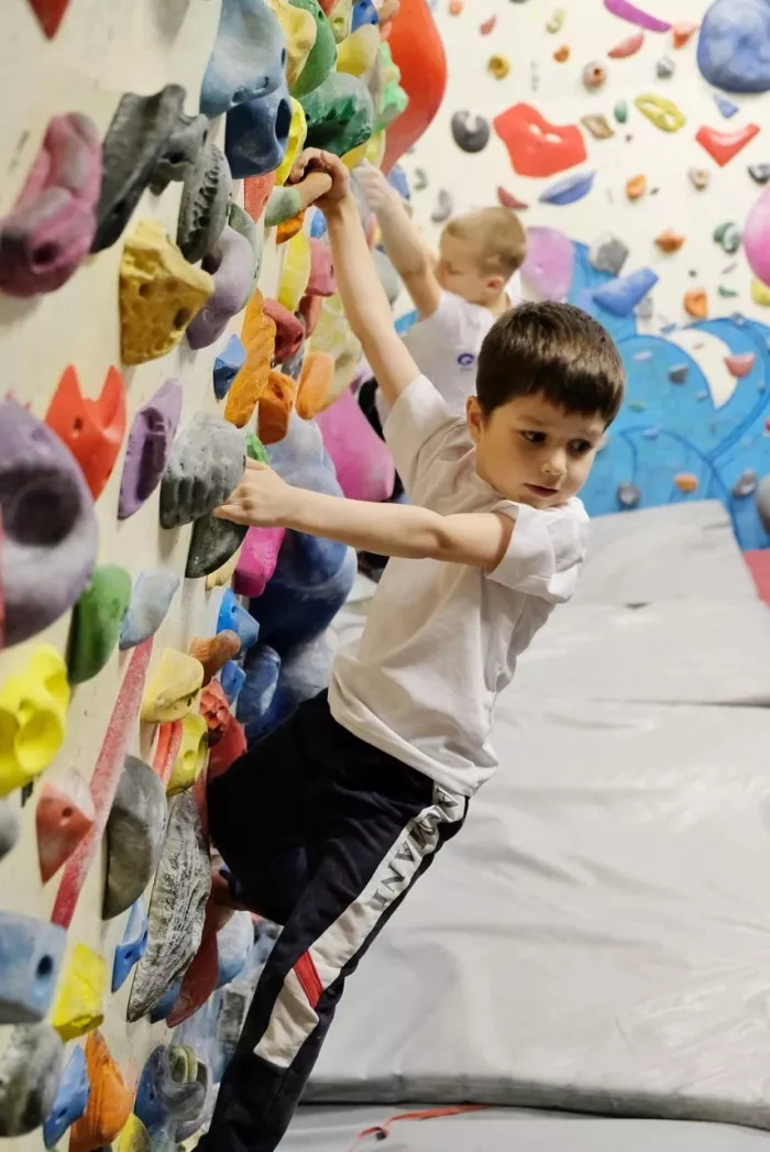 Клуб скалолазания "Onsight".