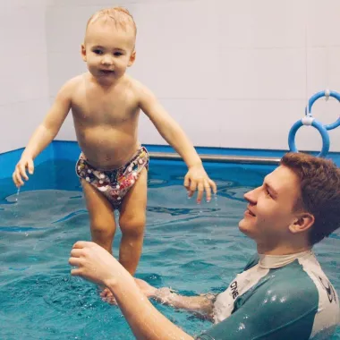 Детский бассейн "Swim Leon".