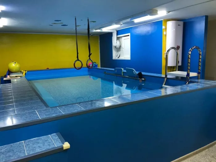 Детский бассейн "Акватика".