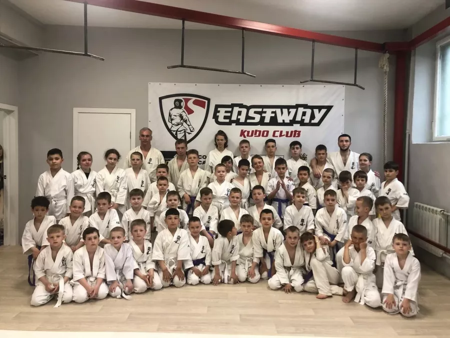Спортивный клуб Eastway в Владивостоке: Тренировка, Зал, Боевые искусства,