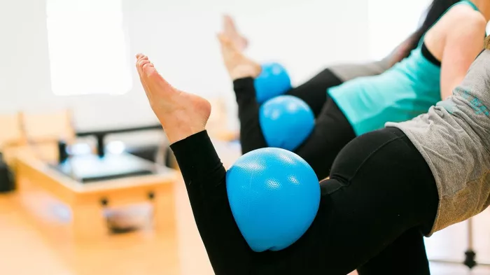 "Студия пилатеса".