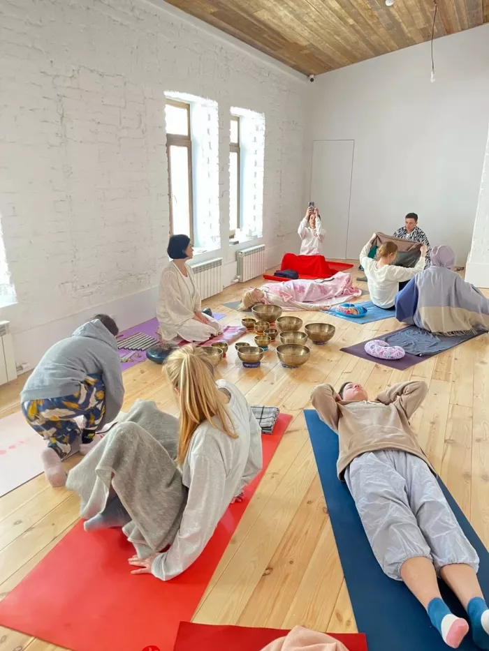 Студия йоги "Прогресс".