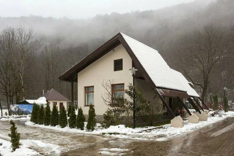 Кавказский государственный природный биосферный заповедник в Красной Поляне: Зоопарк, Животные,