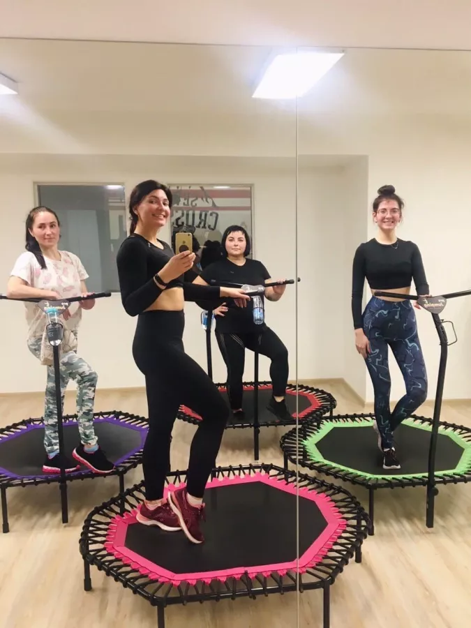 Студия фитнеса на батуте JumpForSmile в Санкт-Петербурге: Батут, Прыжки, Развиваться, Движение , Джампинг,