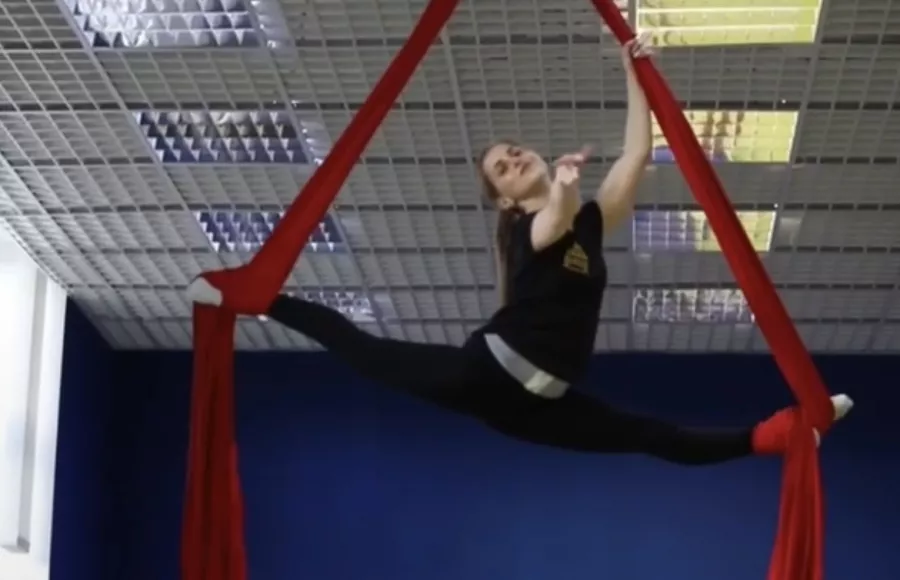 Детский акробатических клуб Gymme в Санкт-Петербурге: Акробатика , Гимнастика , Гибкость , Воздушные полотна, Батут,