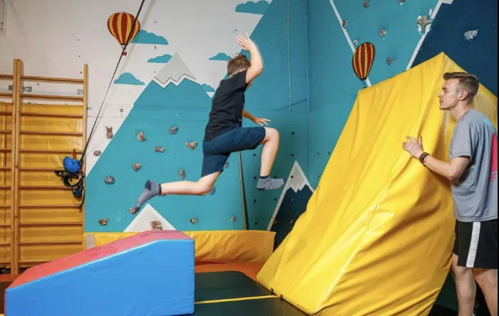 Батутный центр "Flip&fly"