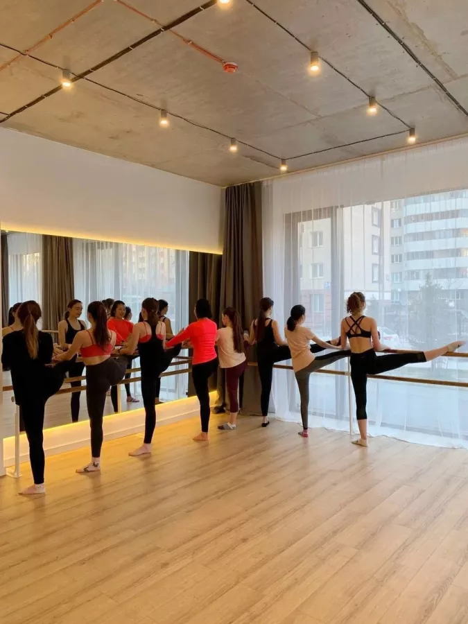 Фитнес-клуб Una mind&body studio в Новосибирске: Фитнес, Зал, Йога, Тренировка,