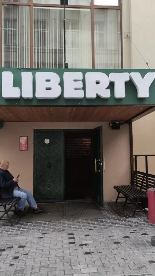 Ночной клуб Liberty в Москве: Бар, Алкоголь , Знакомства , Танцы , Вечеринки , Ночной клуб,
