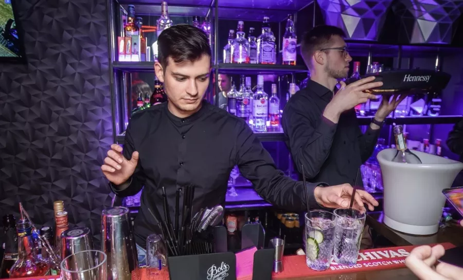 Ночной клуб Secret bar в Калининграде: Бар, Алкоголь , Знакомства , Танцы , Вечеринки , Ночной клуб,