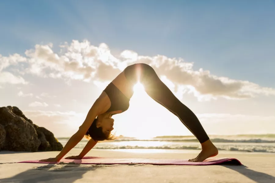 Студия Йоги YogaSphera в Нижнем Новгороде: Хатха-йога, Практики для Беременных, Духовное Развитие, Кундалини-йога, Физическое Здоровье, Воздушная Йога,