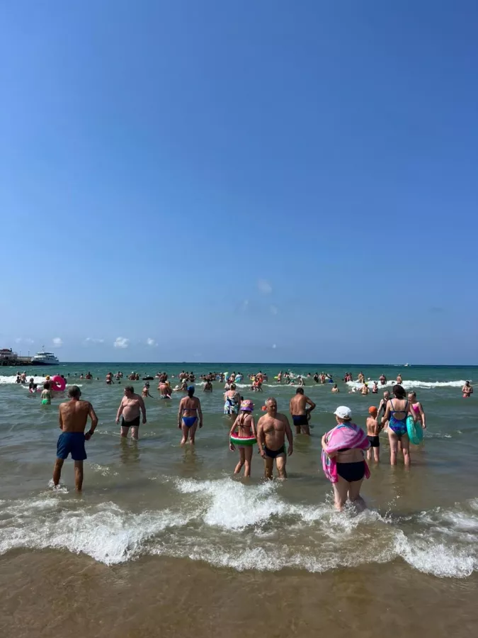 Пляж Витязево в Анапе: Пляж, Море, Аттракционы, Волейбол, Морские прогулки,