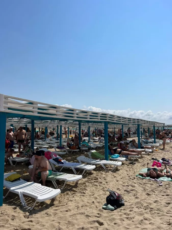 Пляж Витязево в Анапе: Пляж, Море, Аттракционы, Волейбол, Морские прогулки,