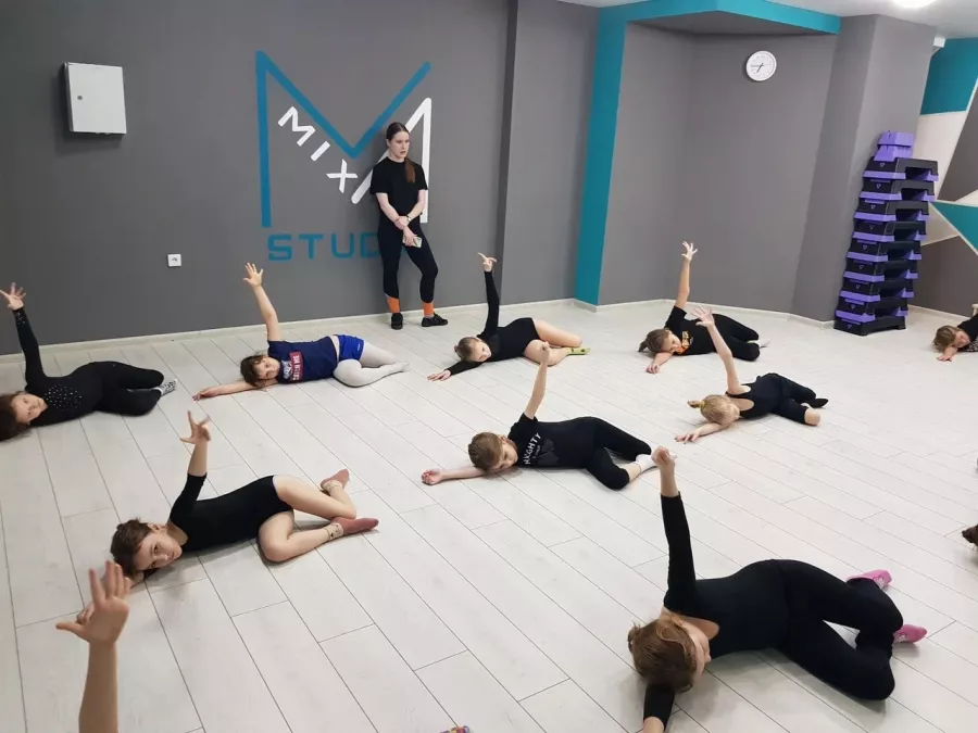 Студия танца и фитнеса Mix в Новосибирске: Йога, Зал, Тренировка, Танцы,