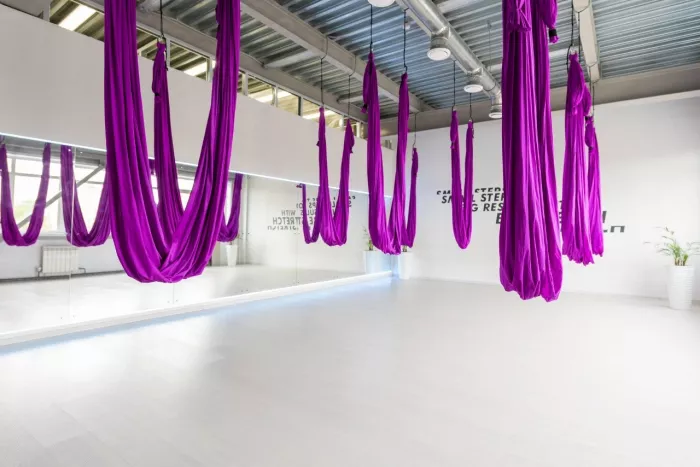 Студия растяжки и детской гимнастики BeStretch  в  Новосибирске