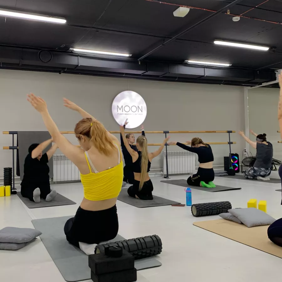 Студия здорового фитнеса Moon в Новосибирске: Фитнес, Тренировка, Йога, Зал, Спорт,