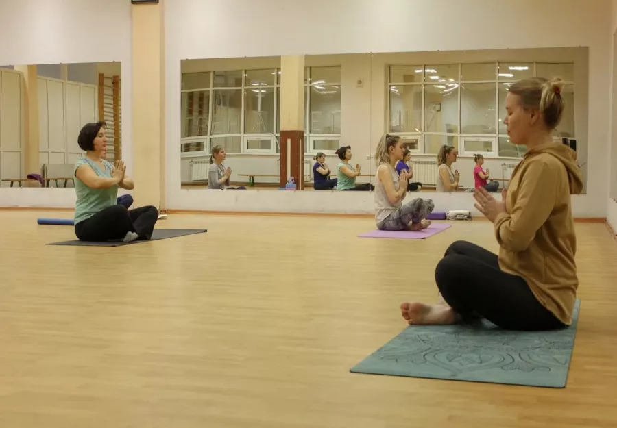 Студия йоги Yoga class в Новосибирске: Зал, Тренировка, Йога, Фитнес,