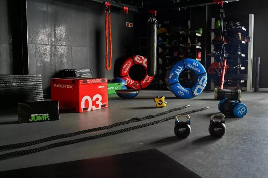 Фитнес-клуб EDGE Premium в Новосибирске: Зал, Бассейн, Тренировка, Фитнес,