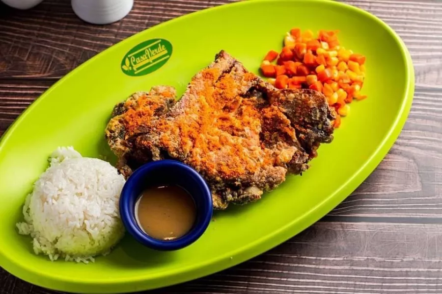 Ресторан Casa Verde в Себу: Еда, Ресторан, Бургеры,