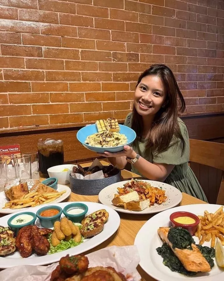 Ресторан Casa Verde в Себу: Еда, Ресторан, Бургеры,