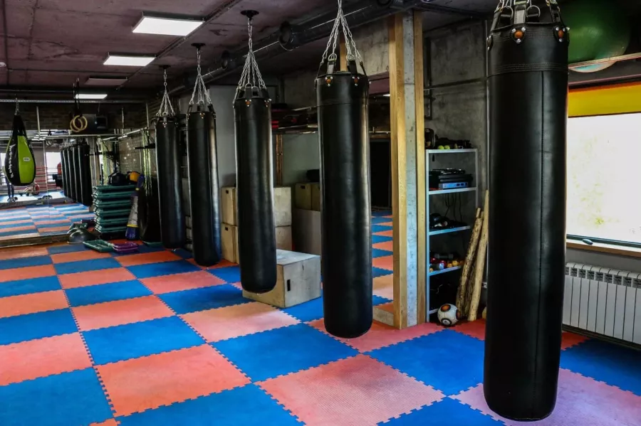 Школа тайского бокса в Новосибирске: Боевые искусства, Зал, Спортзал, Бокс, Тренировка, Спорт,