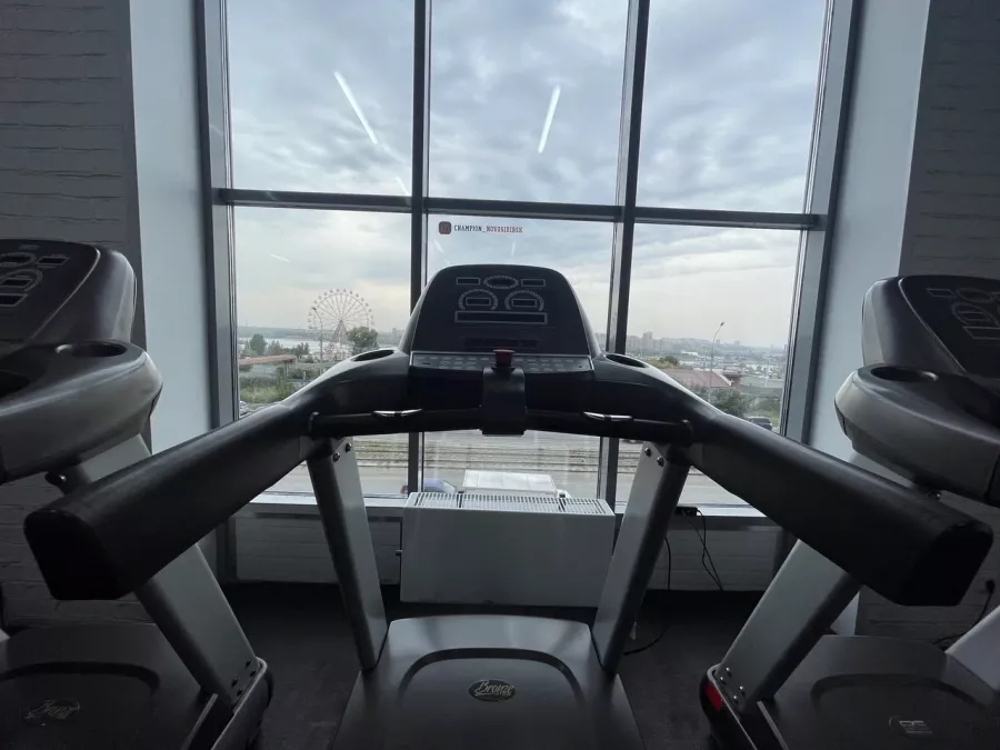 Спортивный центр Чемпион в Новосибирске: Зал, Спортзал, Тренировка, Фитнес,