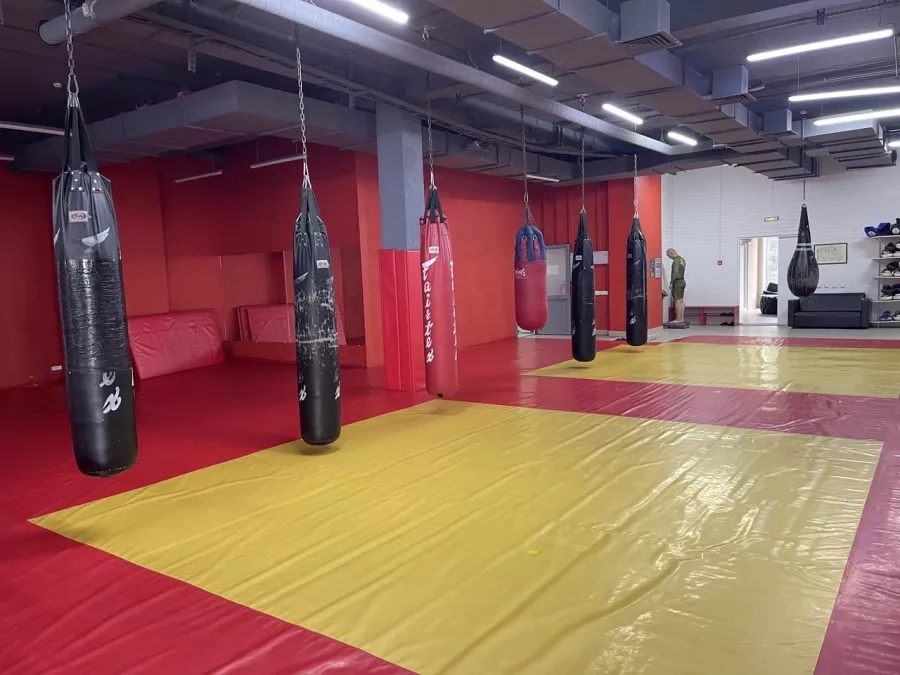 Спортивный центр Чемпион в Новосибирске: Зал, Спортзал, Тренировка, Фитнес,